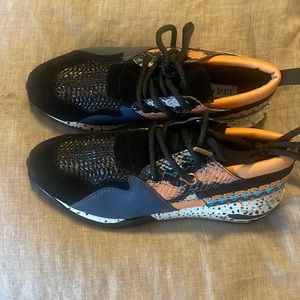 Steve Madden sneaker